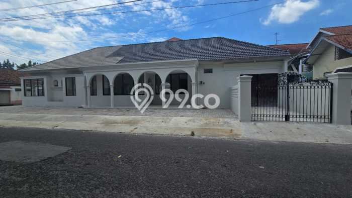 Disewakan Komersial di Serengan Solo LT 426m2, LB 300m2 Disewakan Komersial di Serengan Solo LT 426m2, LB 300m2