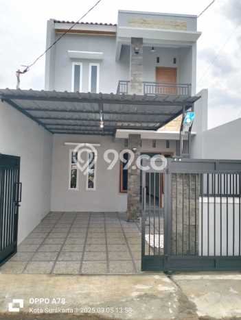 Rumah Terawat kawasan Banjarsari, Surakarta, LT 75m² LB 130m² DIJUAL CEPAT! Rumah Terawat kawasan Banjarsari, Surakarta, LT 75m² LB 130m² DIJUAL CEPAT!