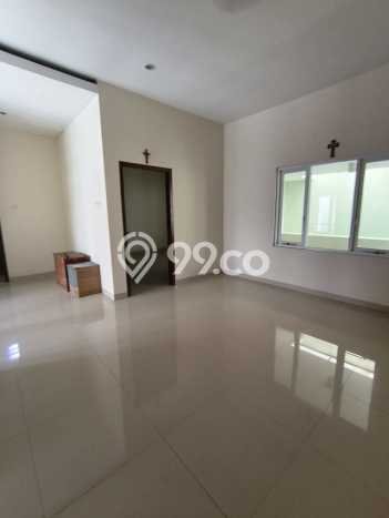 Siap Huni Rumah Mewah 4 Kamar di Pasar Kliwon Dekat ke Mana Pun Siap Huni Rumah Mewah 4 Kamar di Pasar Kliwon Dekat ke Mana Pun