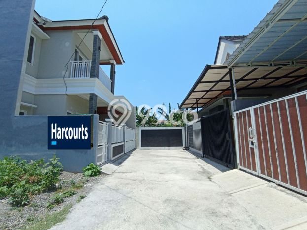 Dijual Cepat Rumah Bagus Siap Huni LB 140m2 di Colomadu, Karanganyar Dijual Cepat Rumah Bagus Siap Huni LB 140m2 di Colomadu, Karanganyar