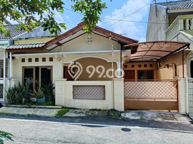 Dijual Rumah 3 Kamar Lokasi Strategis Nyaman dan Strategis di Colomadu Dijual Rumah 3 Kamar Lokasi Strategis Nyaman dan Strategis di Colomadu