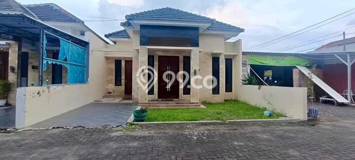 For Sale Rumah 3 Kamar Lokasi Strategis Bagus dan Strategis di Solo Baru For Sale Rumah 3 Kamar Lokasi Strategis Bagus dan Strategis di Solo Baru