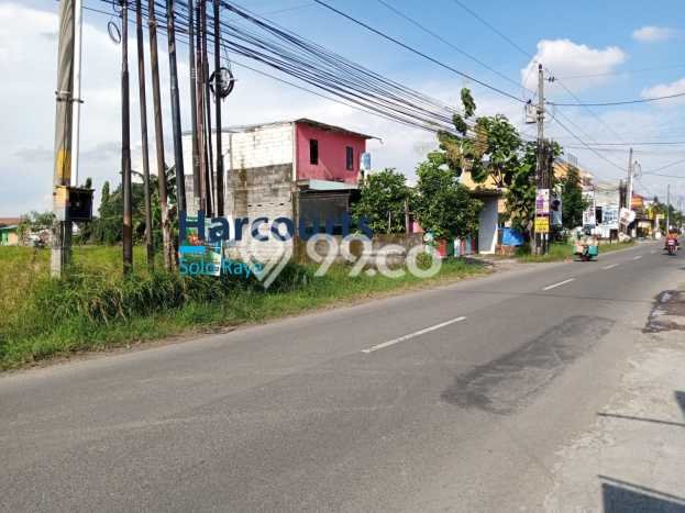 Tanah Dijual Lokasi Gentan, Solo dengan Luas Tanah 2213m2 dan Status - Tanah Dijual Lokasi Gentan, Solo dengan Luas Tanah 2213m2 dan Status -