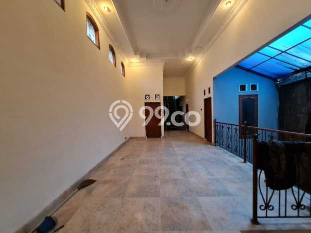 Disewakan Rumah Konsep Modern di Laweyan Solo dengan 5 KT Disewakan Rumah Konsep Modern di Laweyan Solo dengan 5 KT