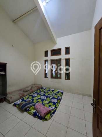 Jual Rumah Bagus Siap Huni LB 400m2 di Laweyan, Surakarta Jual Rumah Bagus Siap Huni LB 400m2 di Laweyan, Surakarta