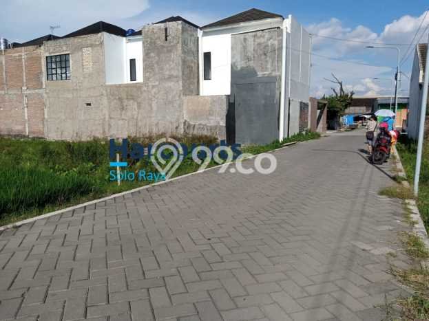 Kavling Tanah untuk Dijual di Gentan, Sukoharjo, Luas 2013m2 Kavling Tanah untuk Dijual di Gentan, Sukoharjo, Luas 2013m2