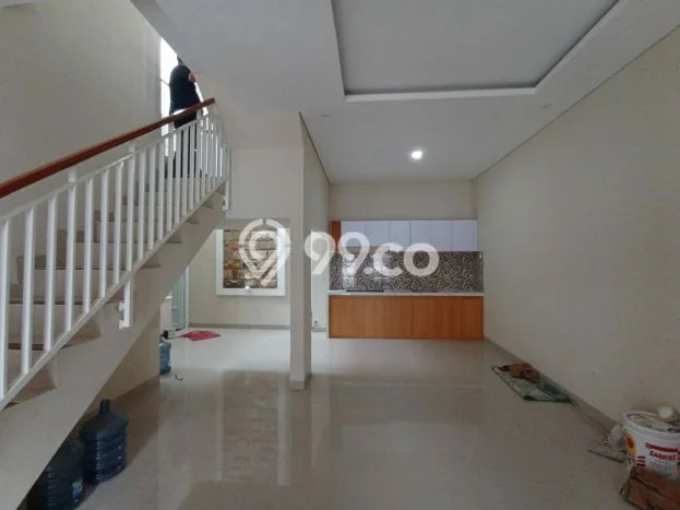 Dijual Cepat Rumah Bagus Siap Huni LB 140m2 di Colomadu, Karanganyar Dijual Cepat Rumah Bagus Siap Huni LB 140m2 di Colomadu, Karanganyar