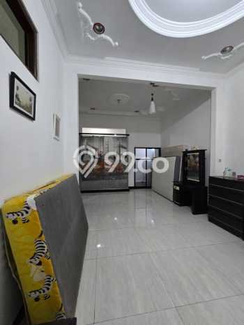 Dijual Cepat Rumah Bagus Siap Huni LB 8m2 di Jebres, Solo Dijual Cepat Rumah Bagus Siap Huni LB 8m2 di Jebres, Solo
