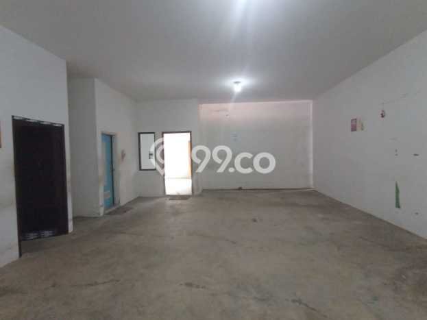 LOKASI PREMIUM! Gudang di Jaten, Luas 600m², Area Ramai LOKASI PREMIUM! Gudang di Jaten, Luas 600m², Area Ramai