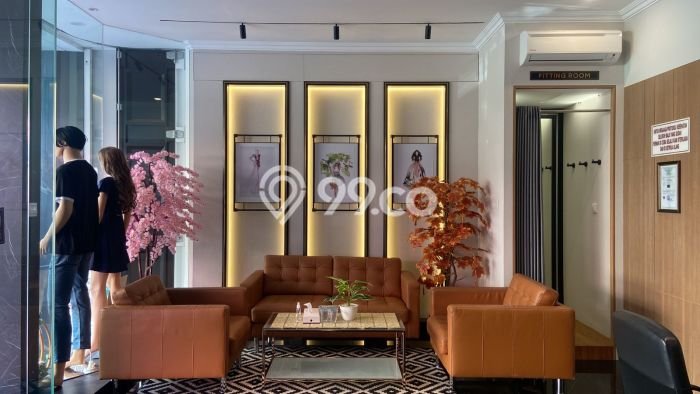 Ruko Dijual di Prime Area Surakarta Luas 200m2 Ruko Dijual di Prime Area Surakarta Luas 200m2