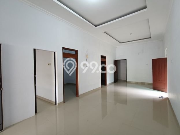 Lokasi strategis! Rumah siap pakai dikontrakkan di Colomadu LB 100m2 Lokasi strategis! Rumah siap pakai dikontrakkan di Colomadu LB 100m2