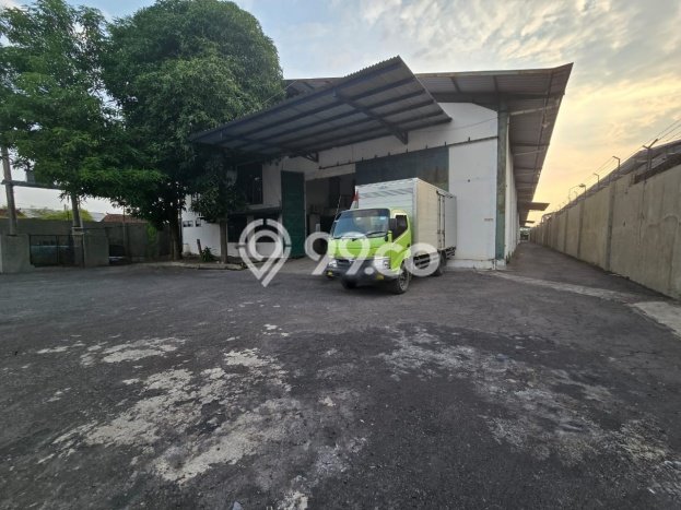 Gudang Dijual Lokasi Stratagis di Karanganyar Solo Cocok untuk Investasi Gudang Dijual Lokasi Stratagis di Karanganyar Solo Cocok untuk Investasi