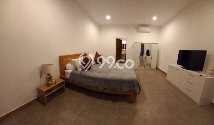 Rumah Strategis kawasan , 6 KM, Area Tenang, Luas 250m2m² Bangunan 195m2m² Rumah Strategis kawasan , 6 KM, Area Tenang, Luas 250m2m² Bangunan 195m2m²