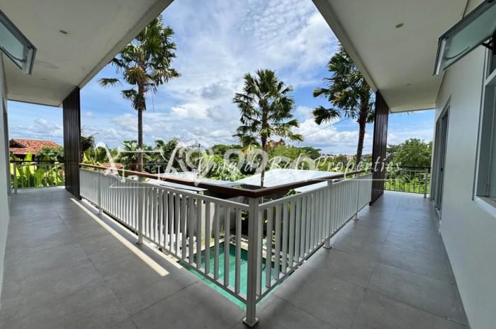 Hunian Bagus Disewakan di Pererenan, Badung LT 300m2, LB 195m2 Hunian Bagus Disewakan di Pererenan, Badung LT 300m2, LB 195m2