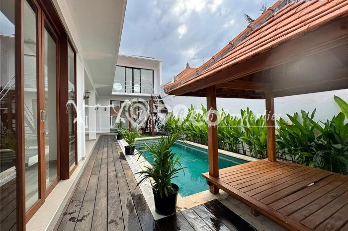 Rumah Asri area Umalas, 3 KT, Luas 300m² Bangunan 215m² Rumah Asri area Umalas, 3 KT, Luas 300m² Bangunan 215m²