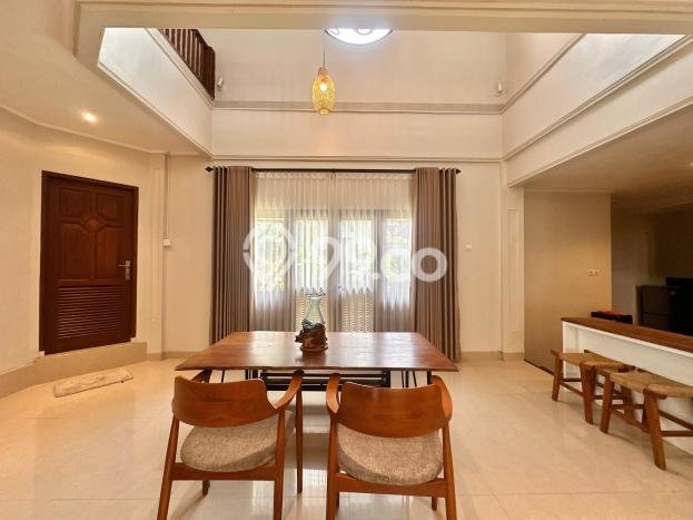 For Sale! Luxury House LT 300m2 Desain Elegan di Umalas For Sale! Luxury House LT 300m2 Desain Elegan di Umalas