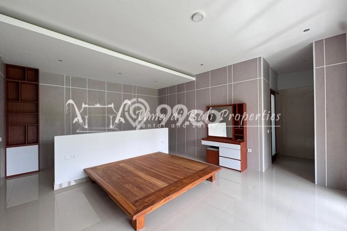 Jarang Ada! Rumah Kontrakan 3 Kamar Nyaman Siap Huni Canggu Jarang Ada! Rumah Kontrakan 3 Kamar Nyaman Siap Huni Canggu