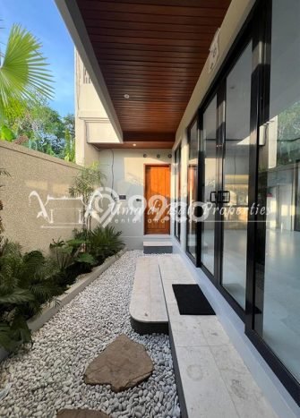 Disewakan! Rumah 2 Kamar Tidur &
2 Kamar Mandi di Canggu, Badung Disewakan! Rumah 2 Kamar Tidur &
2 Kamar Mandi di Canggu, Badung