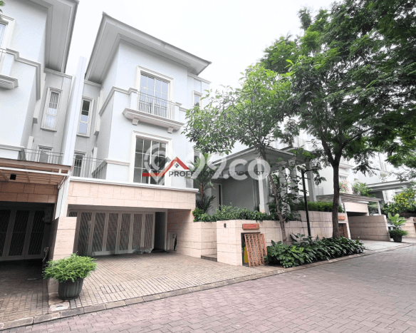 Dijual Rumah Luas Megah Dengan View Cantik di Lebak Bulus, Jakarta Selatan Dijual Rumah Luas Megah Dengan View Cantik di Lebak Bulus, Jakarta Selatan