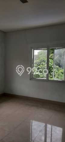 Ready to Use! Luxury House LT 580m2 Desain Elegan di Kemang Ready to Use! Luxury House LT 580m2 Desain Elegan di Kemang