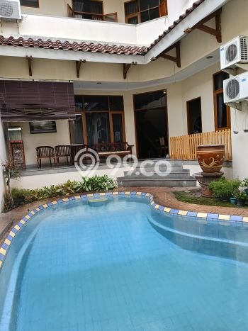 Dijual Rumah Luas Megah Dengan View Eksklusif di Pejompongan, Jakarta Pusat Dijual Rumah Luas Megah Dengan View Eksklusif di Pejompongan, Jakarta Pusat