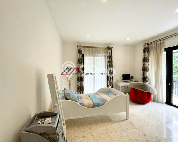 Dijual Rumah Luas Megah Dengan View Cantik di Kemang, Jakarta Selatan Dijual Rumah Luas Megah Dengan View Cantik di Kemang, Jakarta Selatan