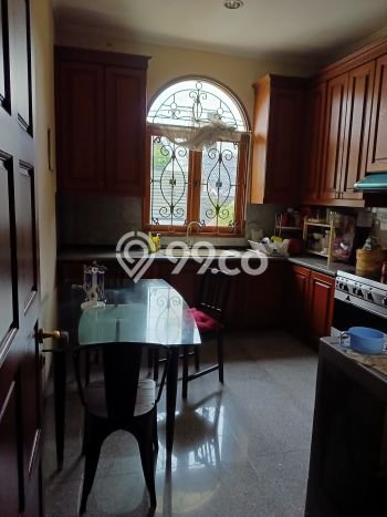 Dijual Rumah Luas Megah Dengan View Eksklusif di Pejompongan, Jakarta Pusat Dijual Rumah Luas Megah Dengan View Eksklusif di Pejompongan, Jakarta Pusat
