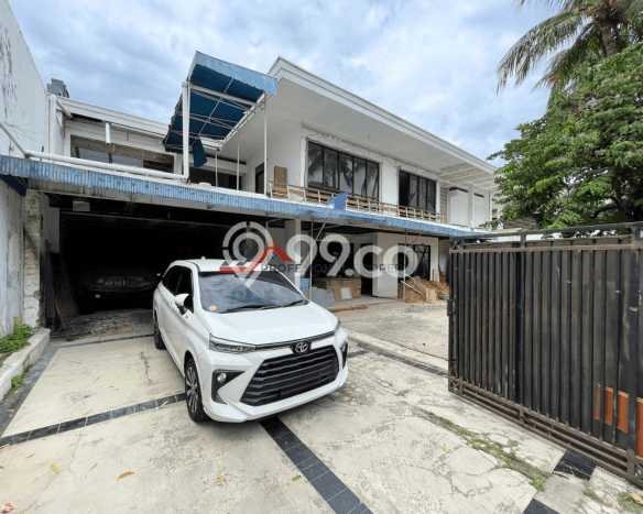 Rumah 4 Kamar Lengkap Dikontrakkan di Kebayoran Baru Harga Kompetitif Rumah 4 Kamar Lengkap Dikontrakkan di Kebayoran Baru Harga Kompetitif