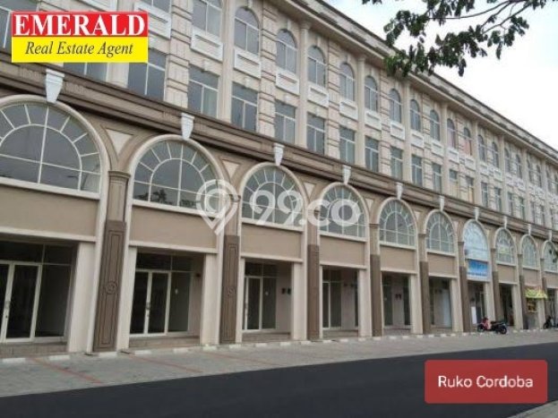 FOR RENT! Ruko di Green Lake City Cocok untuk Bisnis 237m2 FOR RENT! Ruko di Green Lake City Cocok untuk Bisnis 237m2