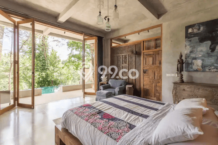 Rumah Terawat kawasan Ubud, Gianyar, Luas 1300m2m² Bangunan 386m2m² DIJUAL CEPAT! Rumah Terawat kawasan Ubud, Gianyar, Luas 1300m2m² Bangunan 386m2m² DIJUAL CEPAT!