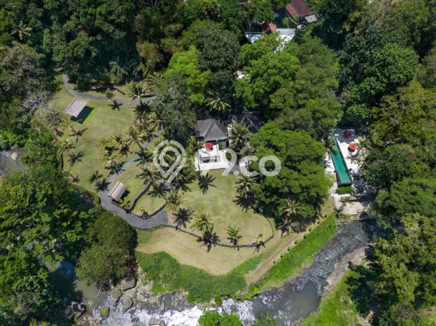 Vila Kawasan Cepaka, Luas 22800m2m², Area Premium Vila Kawasan Cepaka, Luas 22800m2m², Area Premium