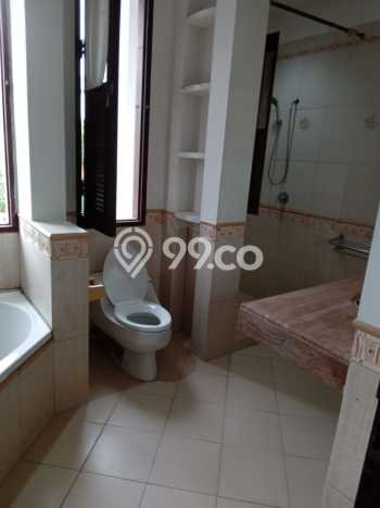 Siap Huni Rumah Mewah 5 Kamar di Kelapa Gading Dekat ke Mana Pun Siap Huni Rumah Mewah 5 Kamar di Kelapa Gading Dekat ke Mana Pun