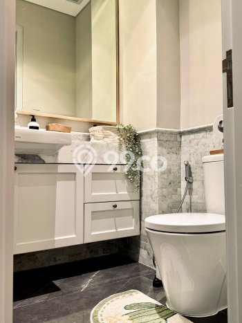 Hunian Apartemen Eksklusif untuk Dijual di Jakarta Barat dengan 3 BR & 2 Kamar Mandi Hunian Apartemen Eksklusif untuk Dijual di Jakarta Barat dengan 3 BR & 2 Kamar Mandi