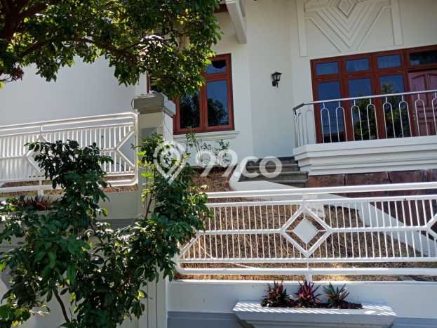 Rumah di Semarang Selatan, Semarang, Luas 300m2m² LB 200m2m² Rumah di Semarang Selatan, Semarang, Luas 300m2m² LB 200m2m²