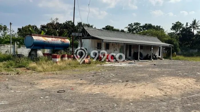 Komersial Dijual di Genuk LT 6m2, LB 846m2 Solusi Investasi Cerdas Komersial Dijual di Genuk LT 6m2, LB 846m2 Solusi Investasi Cerdas