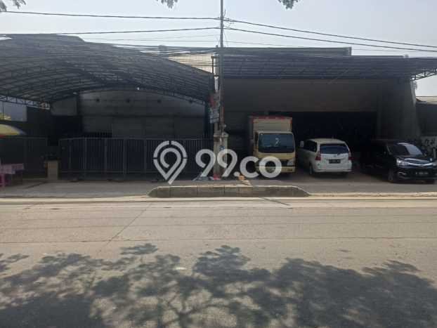 Unit Gudang Dijual di Karawaci Tangerang Luas Tanah 681m2, Luas Bangunan 670m2 Unit Gudang Dijual di Karawaci Tangerang Luas Tanah 681m2, Luas Bangunan 670m2