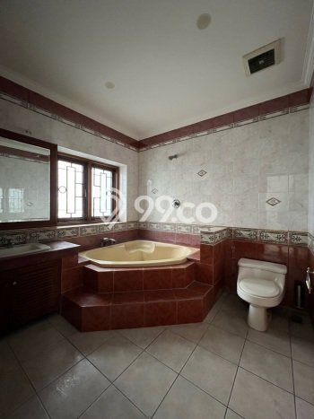 Jual Rumah Mewah Megah Dengan View Cantik di Pondok Indah, Jakarta Selatan Jual Rumah Mewah Megah Dengan View Cantik di Pondok Indah, Jakarta Selatan