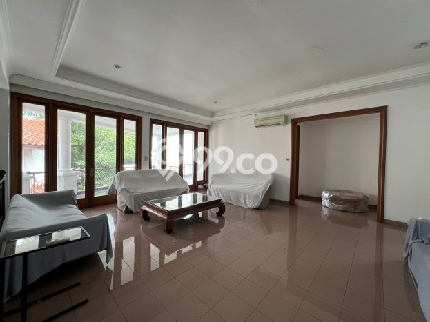 Ready to Use! Luxury House LT 473m2 Desain Modern di Pondok Indah Ready to Use! Luxury House LT 473m2 Desain Modern di Pondok Indah