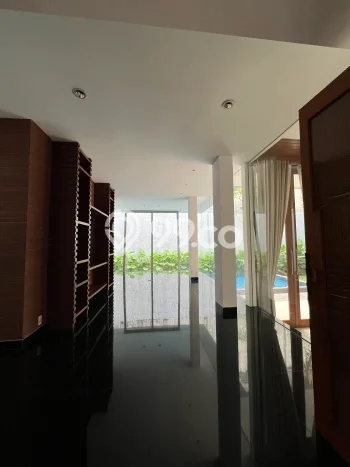 Sewa Rumah Strategis di Pondok Indah LT 560m2 / LB 643m2 Siap Huni Sewa Rumah Strategis di Pondok Indah LT 560m2 / LB 643m2 Siap Huni