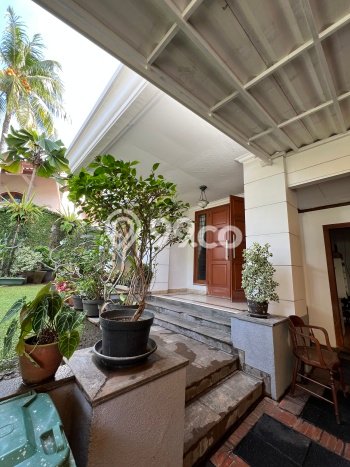 Ready to Use! Luxury House LT 473m2 Desain Modern di Pondok Indah Ready to Use! Luxury House LT 473m2 Desain Modern di Pondok Indah