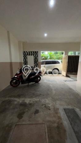 Kost Dijual Lokasi Tembalang, Semarang, 0 KT, 13 KM, 180m2 Kost Dijual Lokasi Tembalang, Semarang, 0 KT, 13 KM, 180m2