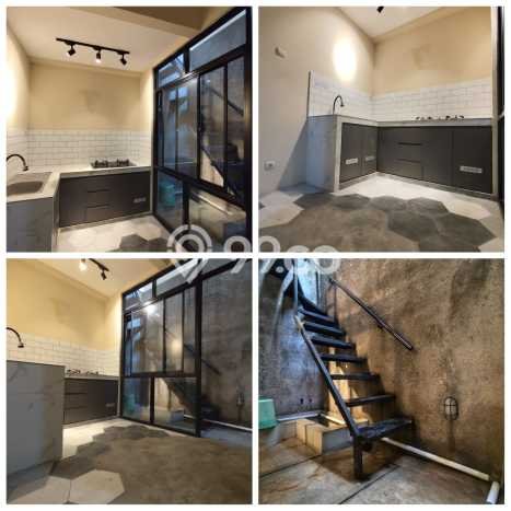 Rumah Strategis Modern Lb 120m2 di Pedurungan, Semarang Rumah Strategis Modern Lb 120m2 di Pedurungan, Semarang