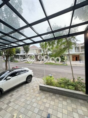 For Sale Rumah Elit Exclusive di Tembalang, Semarang For Sale Rumah Elit Exclusive di Tembalang, Semarang