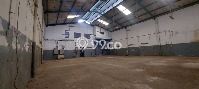 Gudang disewakan di Jati Uwung Tangerang dengan luas bangunan 380m2 Gudang disewakan di Jati Uwung Tangerang dengan luas bangunan 380m2