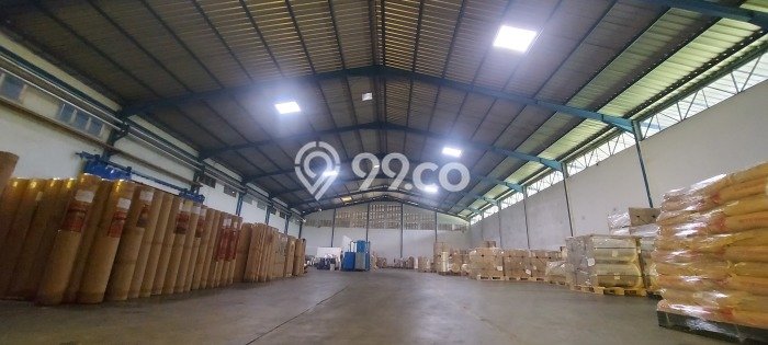 Gudang bagus disewakan di Cikupa Tangerang dengan LB 1128m2 harga sewa terbaik Gudang bagus disewakan di Cikupa Tangerang dengan LB 1128m2 harga sewa terbaik