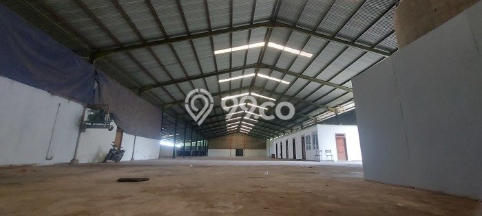Gudang bagus disewakan di Neglasari Tangerang dengan LB 2300m2 harga sewa terbaik Gudang bagus disewakan di Neglasari Tangerang dengan LB 2300m2 harga sewa terbaik
