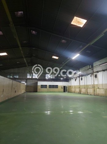Gudang Disewa di Tangerang dengan LB 5000m2 Area Komersial Ramai Gudang Disewa di Tangerang dengan LB 5000m2 Area Komersial Ramai
