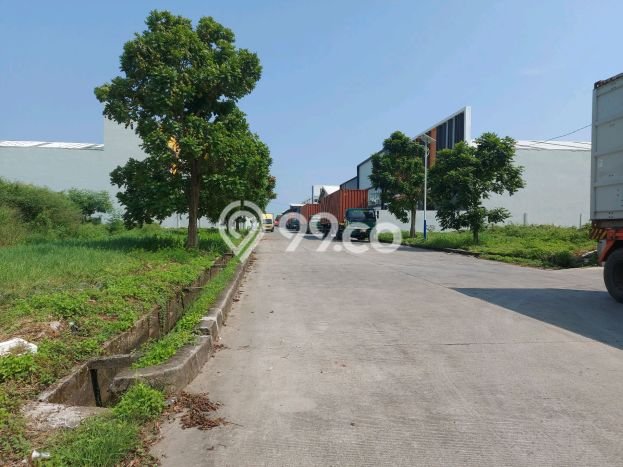 Area Ramai! Gudang Dijual di Pakuhaji untuk Bisnis Luas Bangunan 4935m2 Area Ramai! Gudang Dijual di Pakuhaji untuk Bisnis Luas Bangunan 4935m2