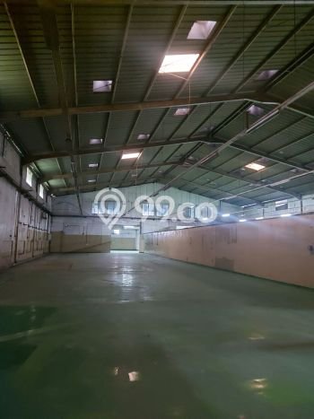 Gudang Disewa di Tangerang dengan LB 5000m2 Area Komersial Ramai Gudang Disewa di Tangerang dengan LB 5000m2 Area Komersial Ramai