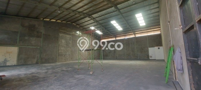 Gudang disewakan lokasi strategis Karawaci Tangerang 972m2 Gudang disewakan lokasi strategis Karawaci Tangerang 972m2